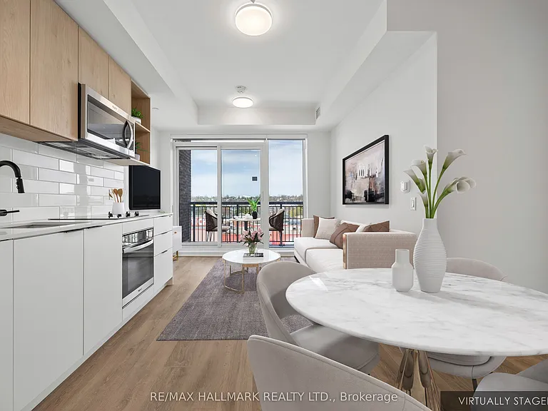 1185 Dupont St #515 — Photo 3