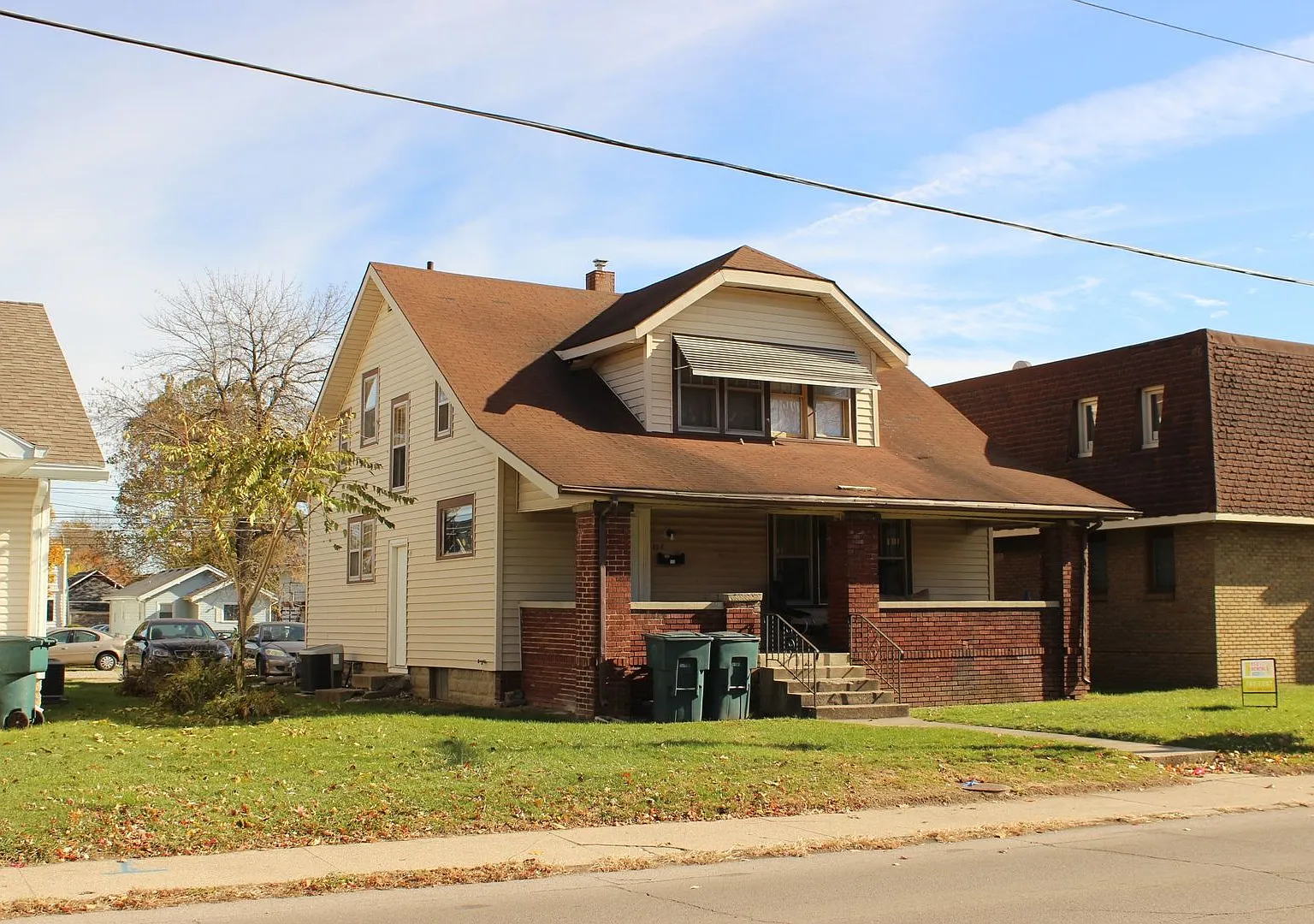 108 N McKinley Ave - Perfect for Roommates! Spacious 6BR Home Close to Campus — Photo 2