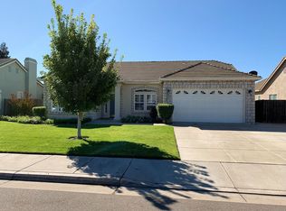 576 E Milgeo Ave, Ripon, CA 95366