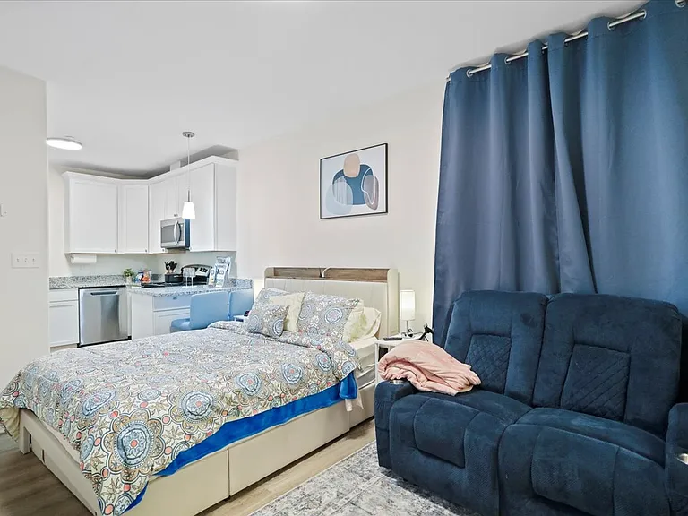 34 W Franklin St #3 — Photo 19