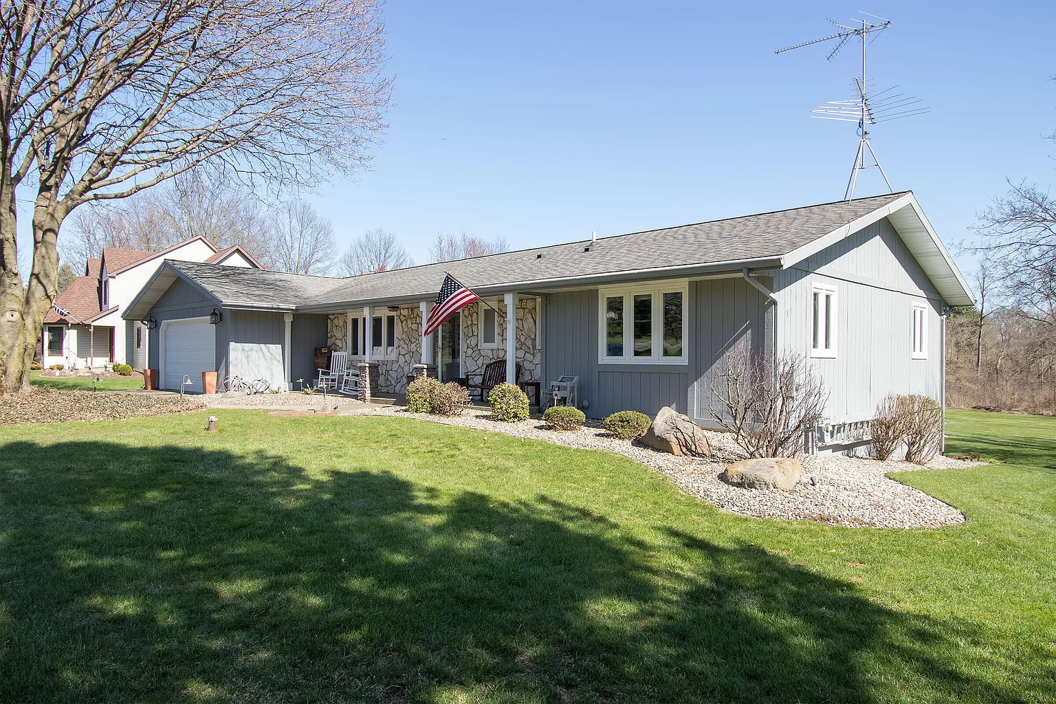 11092 Southbrook Dr photo 1