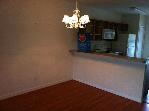 4th image of 205 Wilton Cir #205