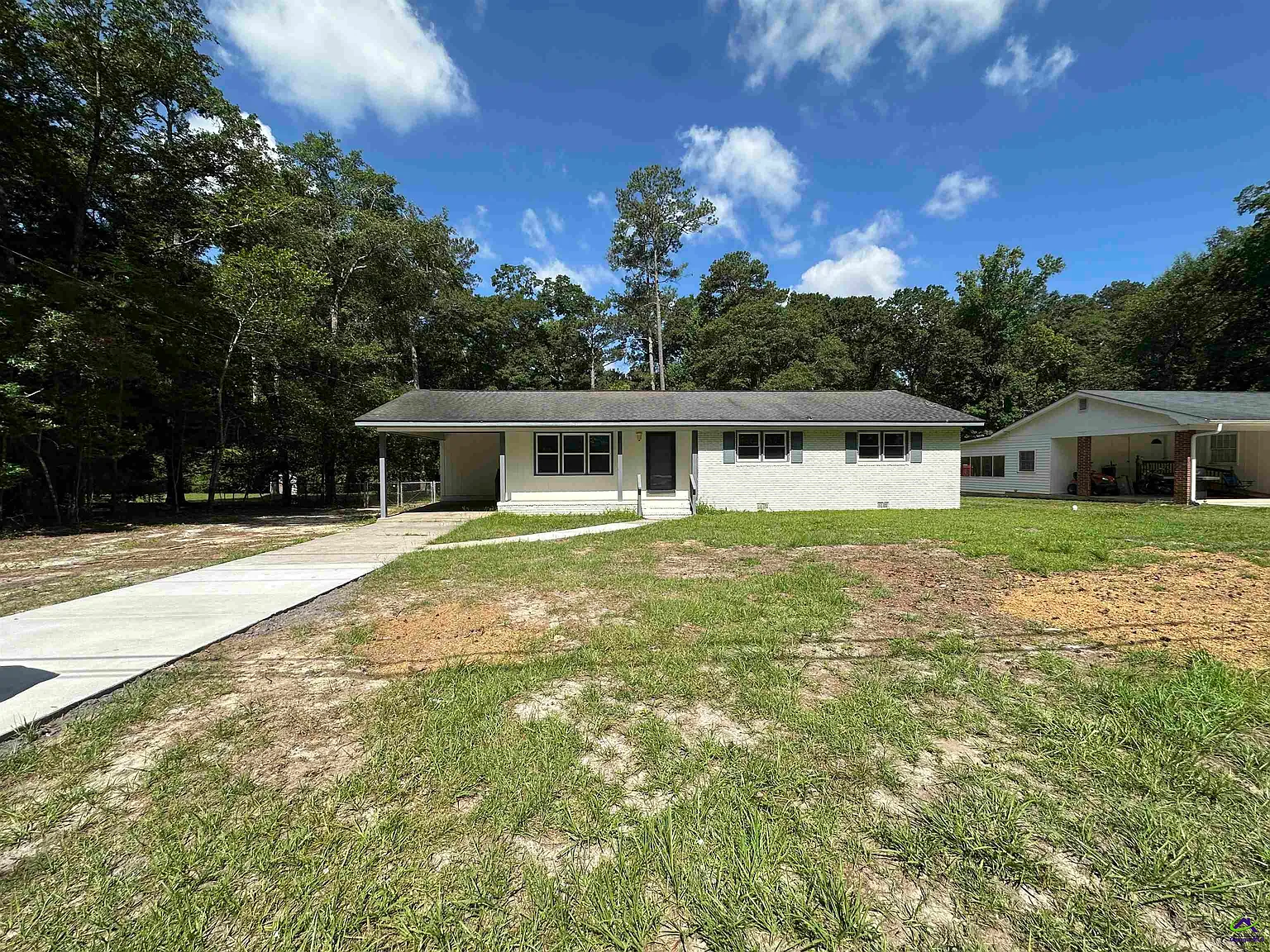 3 bed, 2.0 bath, 1483 sqft, $1,600 — Photo 1