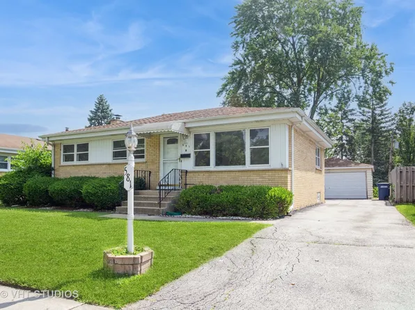 581 N Mount Prospect Rd, Des Plaines, IL 60016