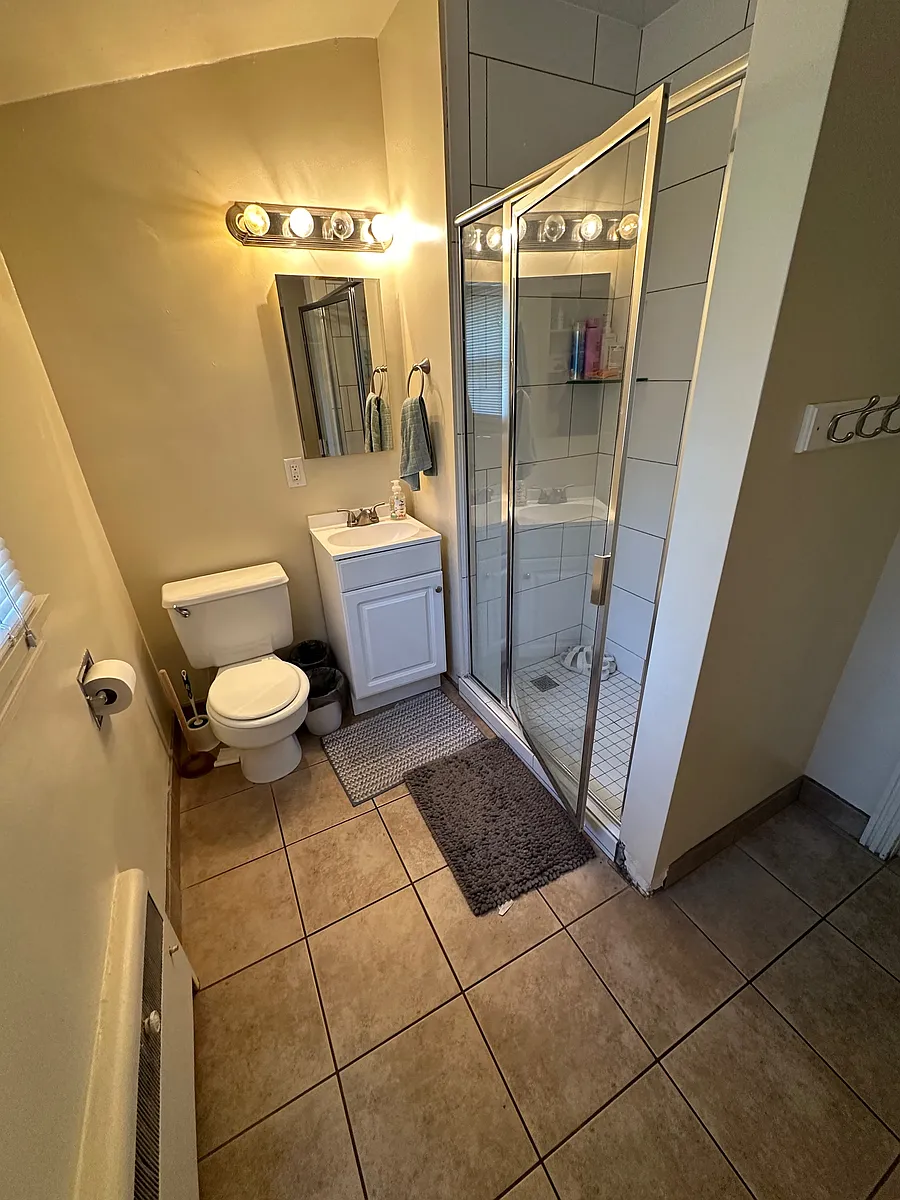 Building Photo - 534 N 600 E #1B