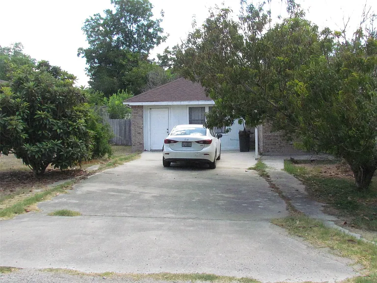 108 Timber Ln — Photo 6