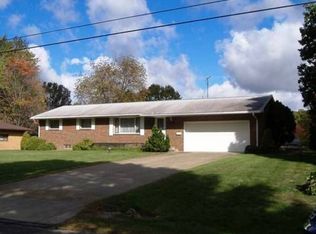 235 Magua Dr, Akron, OH 44319