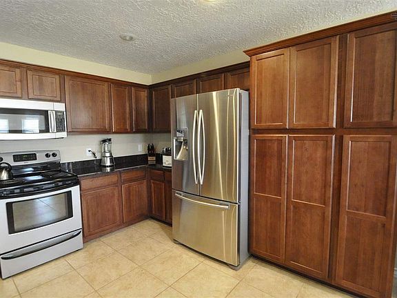 4th image of 1709 Tiffani Ln