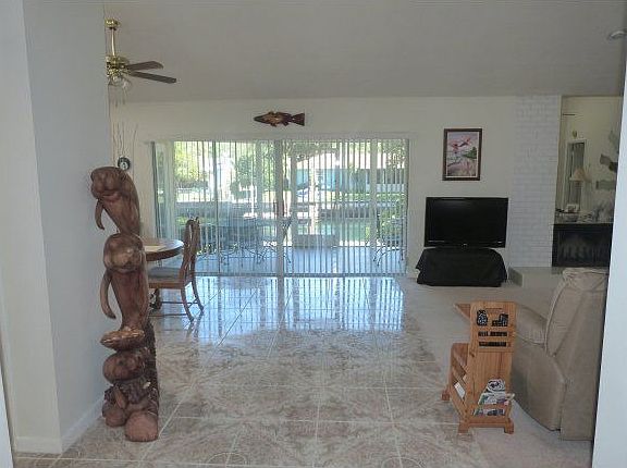 2nd image of 1409 SE Paradise Ave