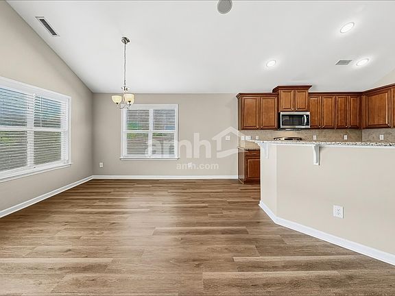 5th image of 1924 Hinswood Cir