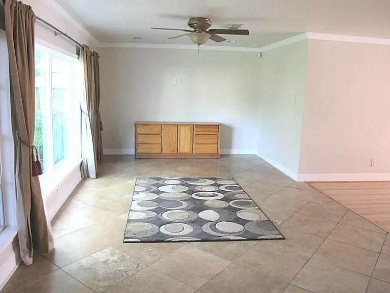 1221 Aurora St — Photo 7