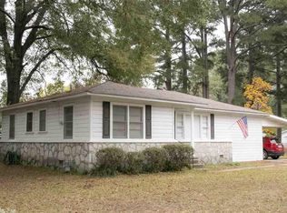 702 Eastwood Dr, Searcy, AR 72143