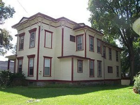 79 Chestnut St, Oneonta, NY 13820