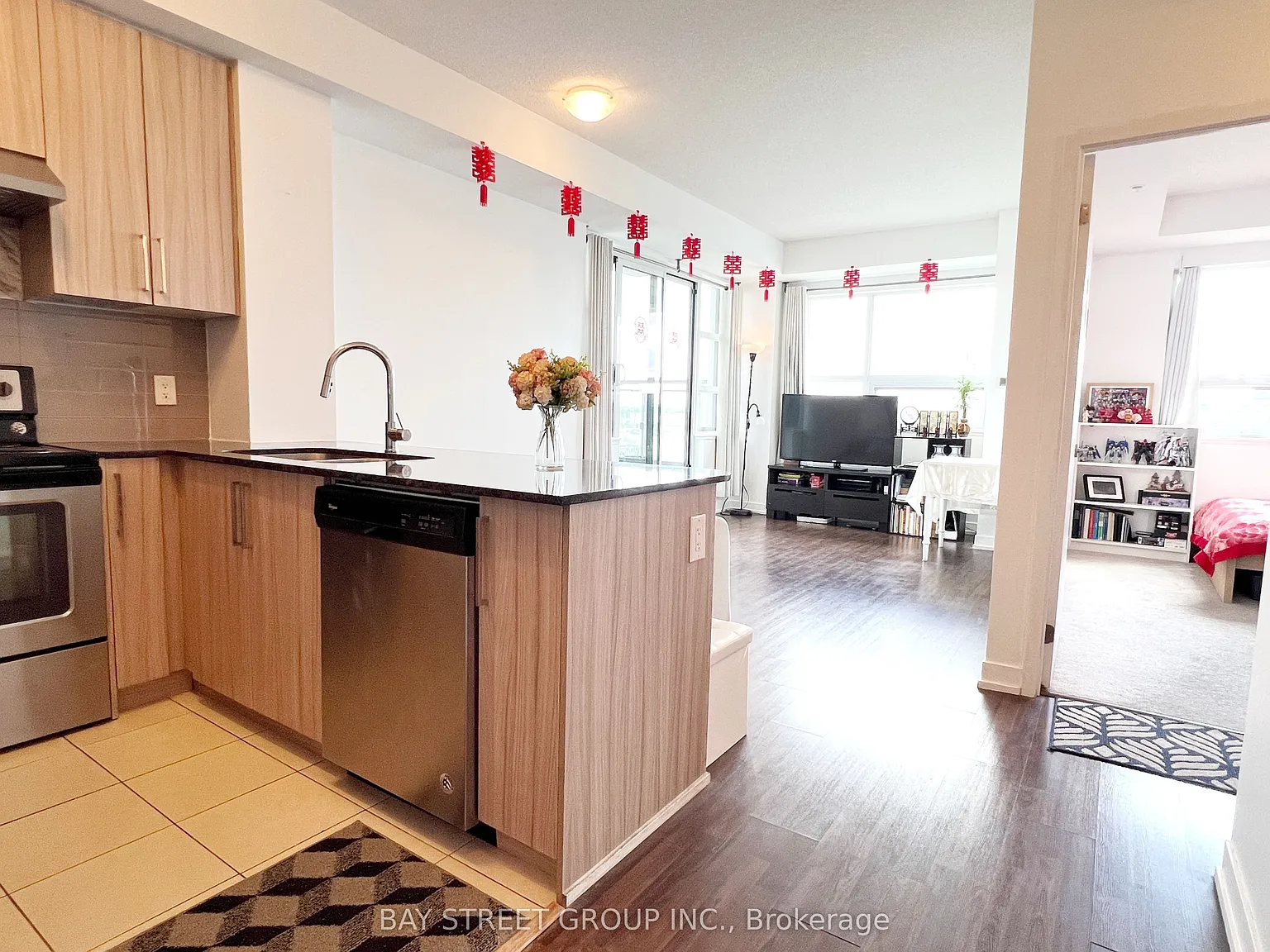 2 bed, $2,300 — Photo 3