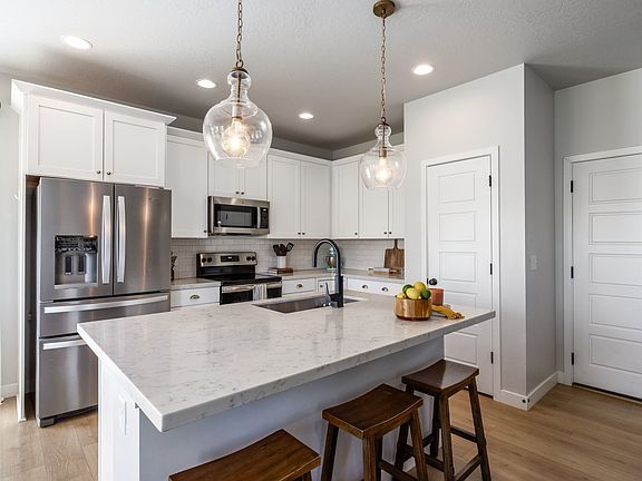 5th image of 10901 S Porcini Dr W