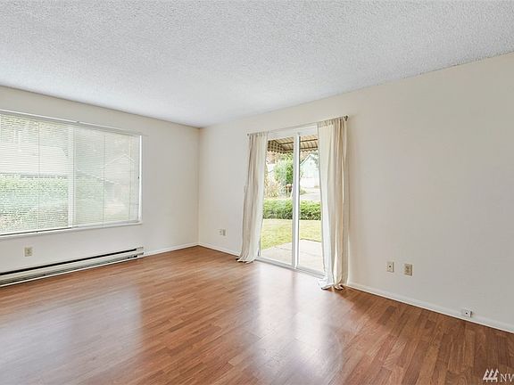 4th image of 518 Garrison St E