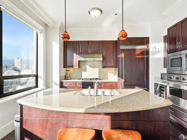 690 Market St #2202 — Photo 11