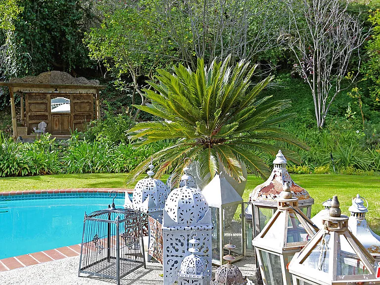 2673 Mandeville Canyon Rd — Photo 27