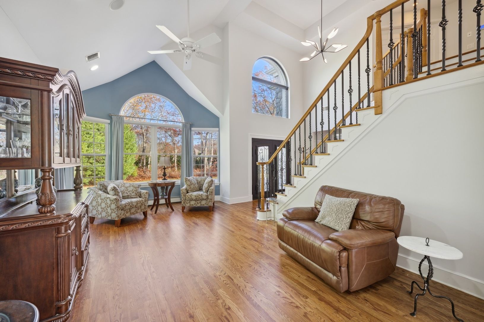  High Cathedral Ceilings 