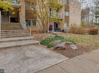 8004 Chanute Pl APT 11, Falls Church, VA 22042