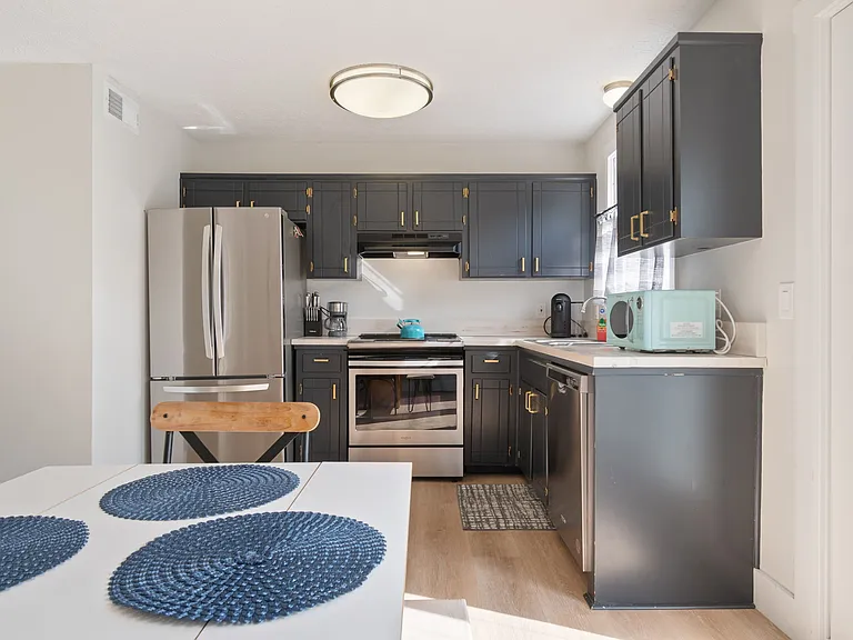 108 Meredith Pl #B — Photo 10