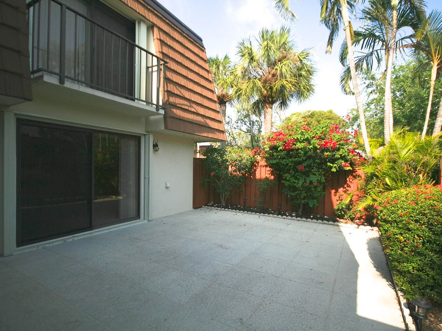 2 bed, 2.5 bath, 1236 sqft, $2,800 — Photo 2