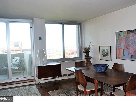 4th image of 604-36 S Washington Sq Unit 2614