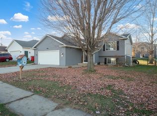 807 5th Ave NW, Dodge Center, MN 55927