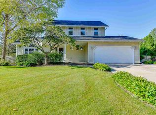 509 Flambeau Pkwy, Deforest, WI 53532