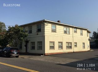 8512 SE 17th Ave APT 3, Portland, OR 97202