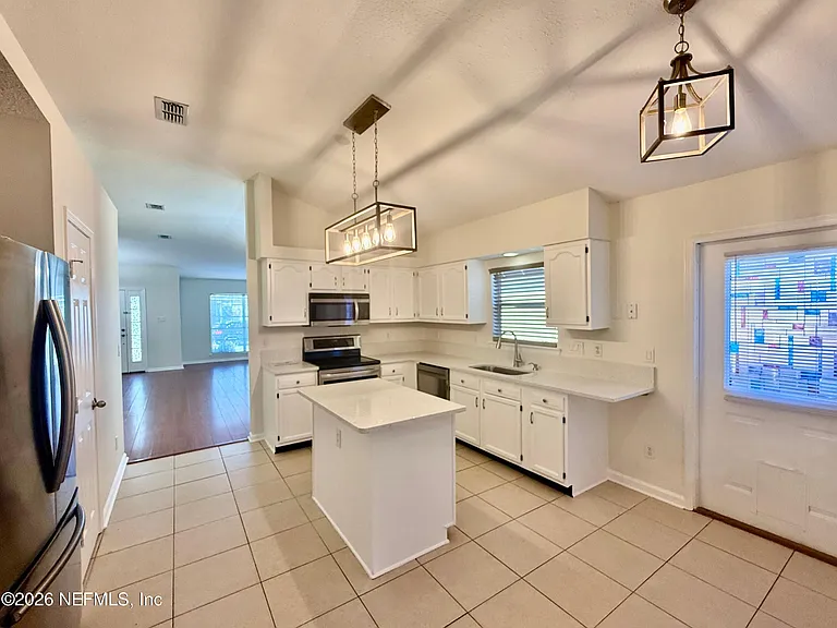 8796 Chambore Dr — Photo 12