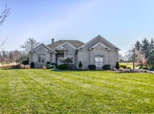 6844 Meadowlands Ave NW, North Canton, OH 44720