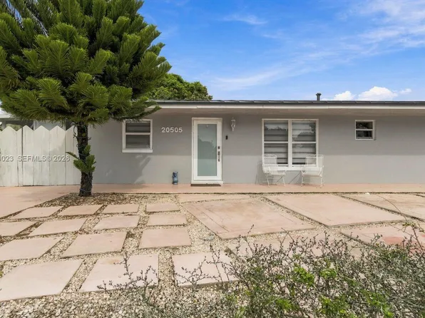 20505 NW 45th Ave, Miami Gardens, FL 33055