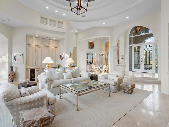 4th image of 5679 Vintage Oaks Circle