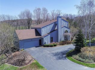 20 Bluhm Rd, Fairport, NY 14450