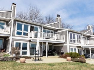 N27W29909 Maple Ave, Pewaukee, WI 53072