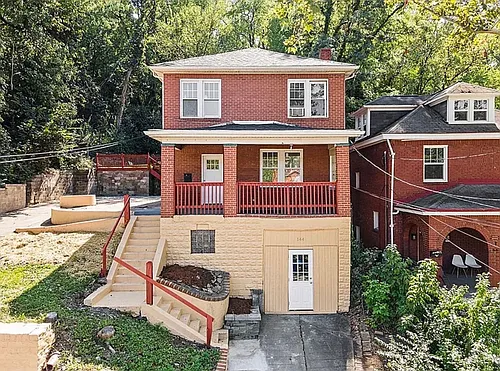 144 Sumner Ave Photo 1