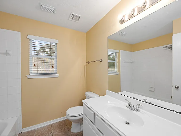 6118 Pine Lakes Dr — Photo 21
