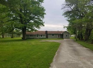 18989 Sunny Ln, Culver, IN 46511