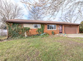 45063 Hecker Dr, Utica, MI 48317