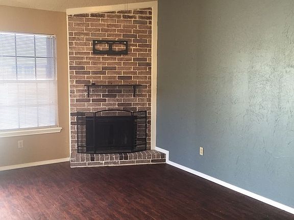 4th image of 3411 Hyden Ave