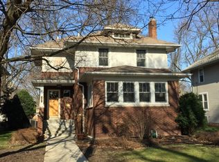 527 N Ridgeland Ave, Oak Park, IL 60302