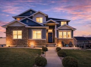 598 W Regal View Dr, Saratoga Springs, UT 84045