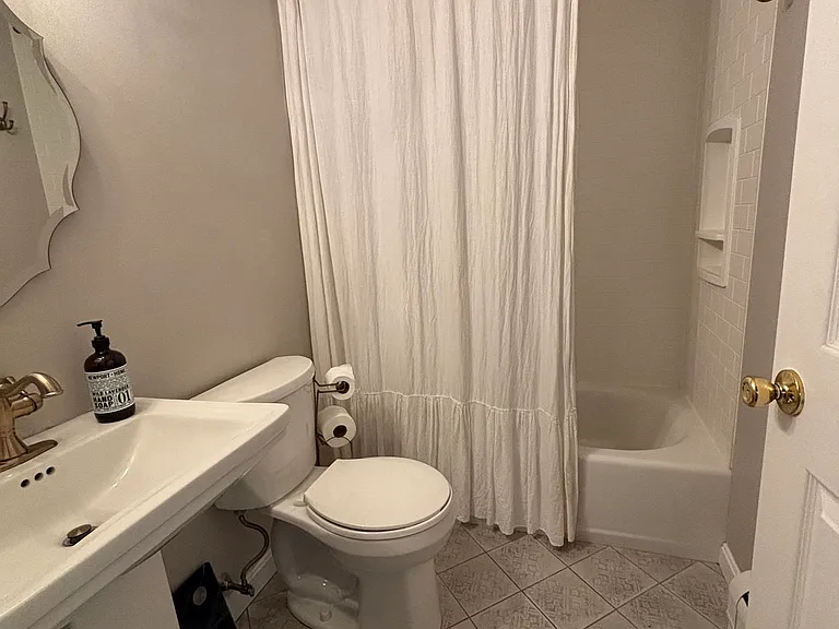 27 Meadowview Cir #27 — Photo 13
