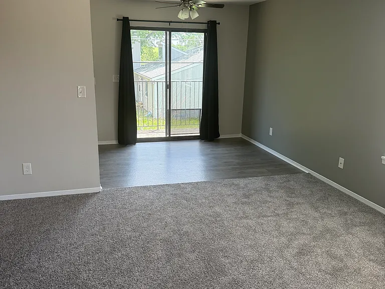 616 S Mount Carmel St #4 — Photo 5