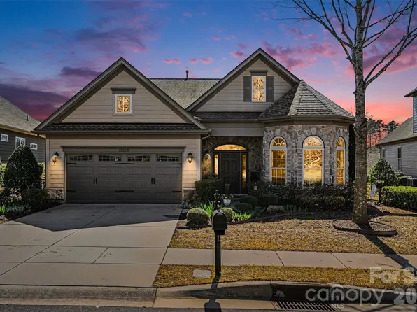 15523 Lake Ridge Rd, Charlotte, NC 28278
