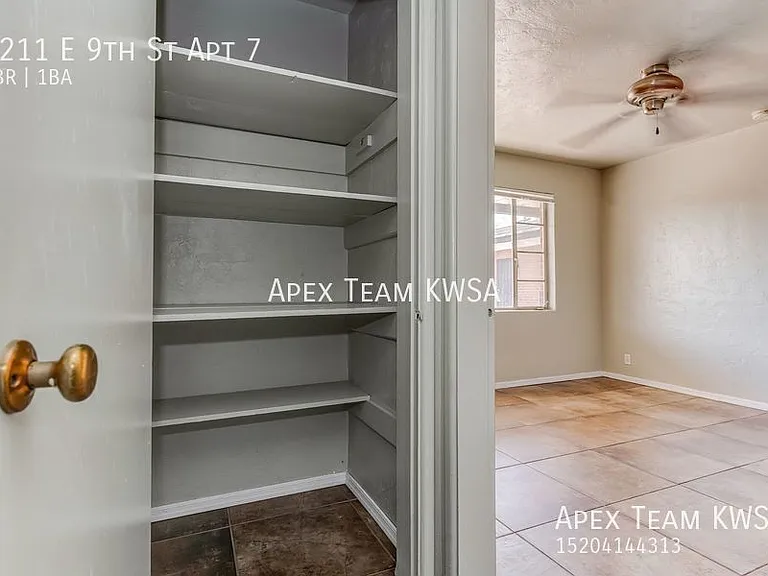 1211 E 9th St #7 — Photo 9