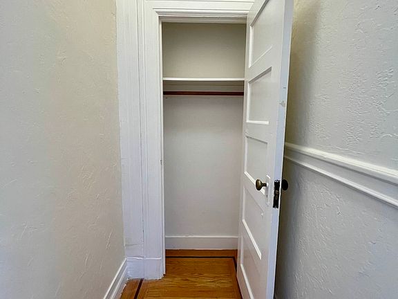 5th image of 2127 Fillmore St APT 17