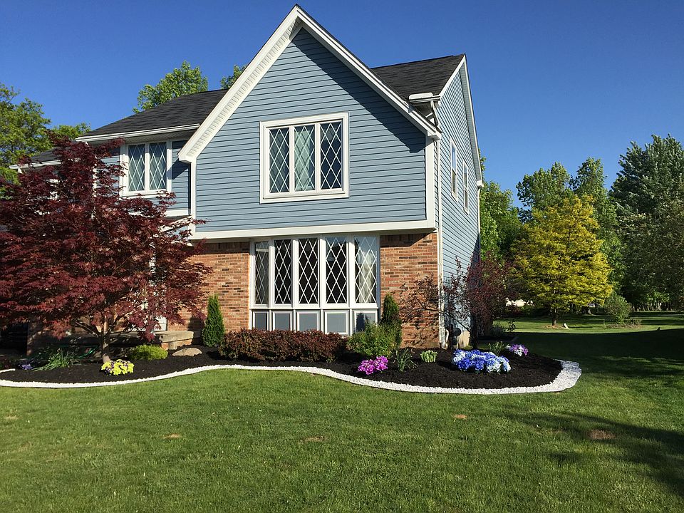 1st image of 40 White Cedar Dr