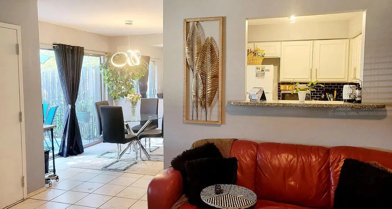 8802 N Rockwell Dr - Unit — Photo 3